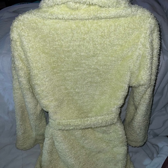 La Lingerie Robe - Picture 6 of 9